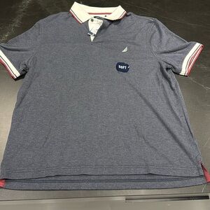 Nautica men’s polo shirt. Medium. NWT